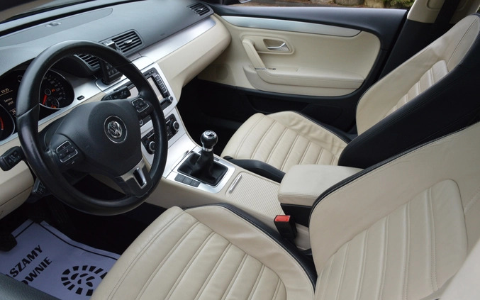 Volkswagen CC cena 32800 przebieg: 245772, rok produkcji 2008 z Puławy małe 781
